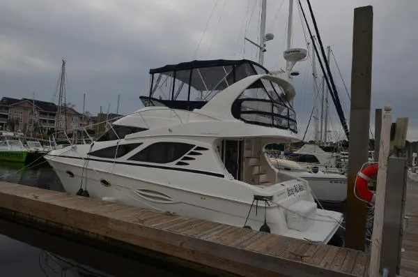 Slide: The Image of Silverton 38 Sport Bridge 2006 - 0