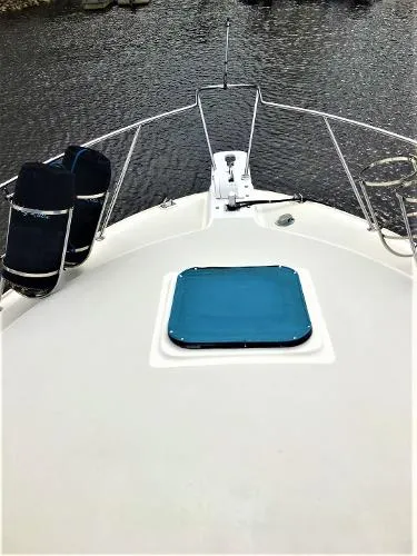 Slide: The Image of Silverton 34 Convertible 1981 - 7