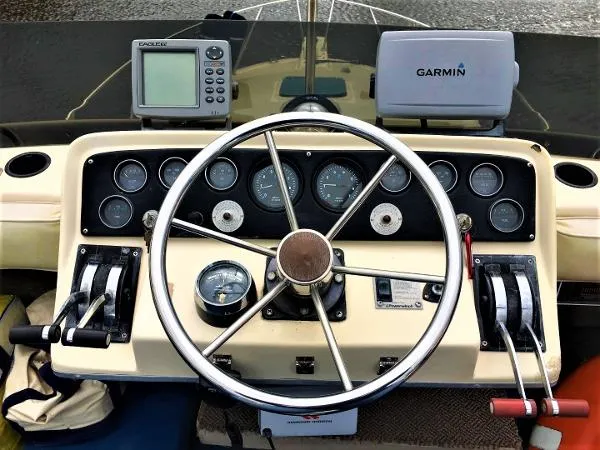 Slide: The Image of Silverton 34 Convertible 1981 - 9