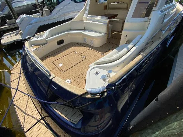 Slide: The Image of Mochi Craft 44 Dolphin 2007 - 10