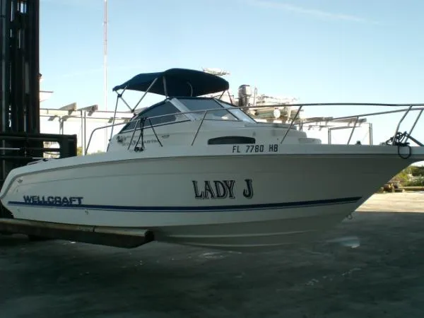 Slide: The Image of Wellcraft 238 Coastal 1996 - 1