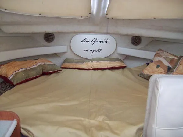 Slide: The Image of Bayliner 2452 Classic Cruiser 2003 - 10