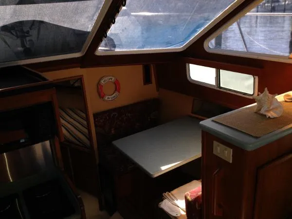 Slide: The Image of Tollycraft Cockpit Motor Yacht 1995 - 7