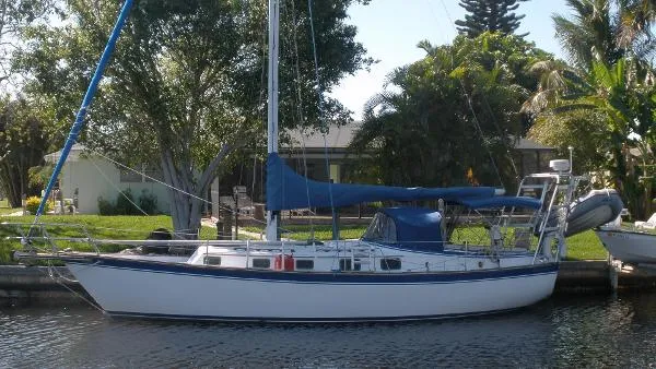 Slide: The Image of Endeavour Sloop Plan B 1982 - 0