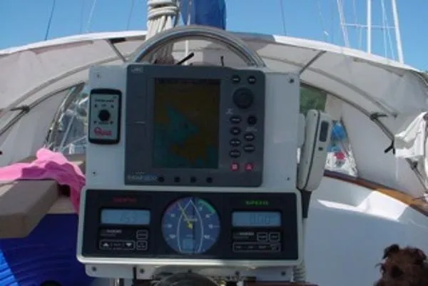 Slide: The Image of Endeavour Sloop Plan B 1982 - 8