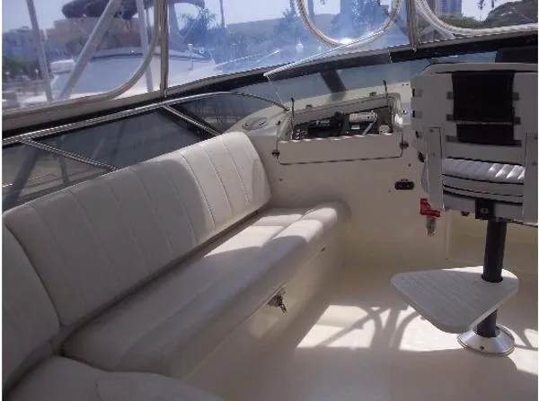 Slide: The Image of Hatteras Cockpit Motor Yacht 1990 - 5