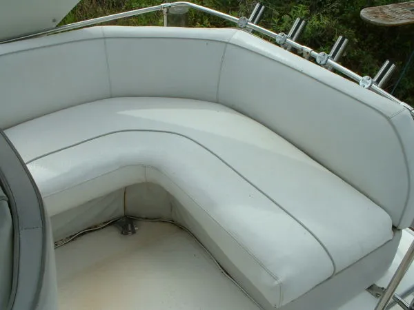Slide: The Image of Bayliner 3888 Motoryacht 1989 - 2