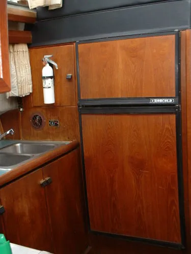 Slide: The Image of Bayliner 3888 Motoryacht 1989 - 7