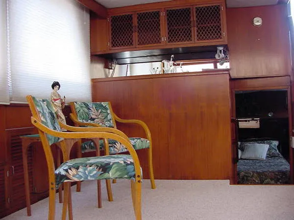 Slide: The Image of Marine Trader Motor Yacht 1987 - 4