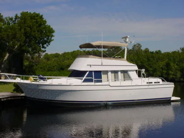 Slide: The Image of Mainship 430 Trawler 1999 - 0