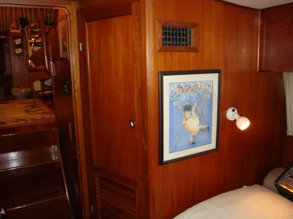 Slide: The Image of President Double Cabin 1984 - 10