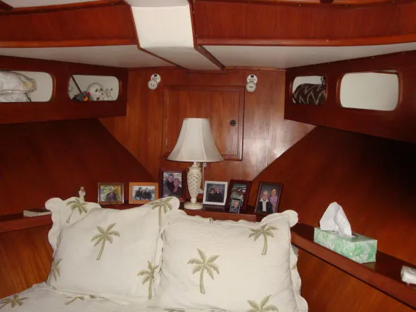Slide: The Image of President Double Cabin 1984 - 7
