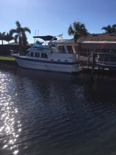 Slide: The Image of Marine Trader 40 Sundeck 1987 - 0