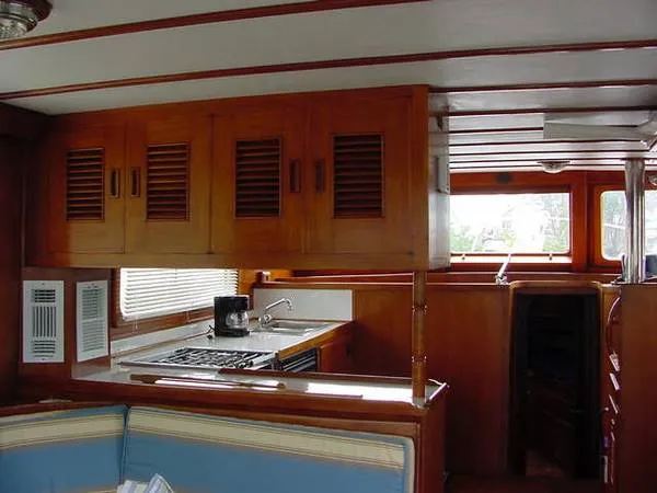 Slide: The Image of Marine Trader Sedan 1979 - 6
