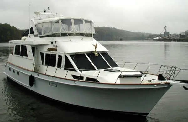 Slide: The Image of Ocean Alexander Cockpit Motor Yacht 1987 - 0