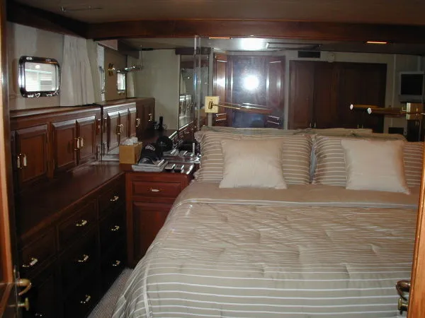 Slide: The Image of Ocean Alexander Cockpit Motor Yacht 1987 - 11