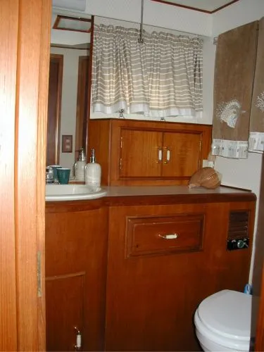 Slide: The Image of Ocean Alexander Cockpit Motor Yacht 1987 - 9
