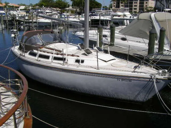 Slide: The Image of Catalina Tall Rig 1985 - 0