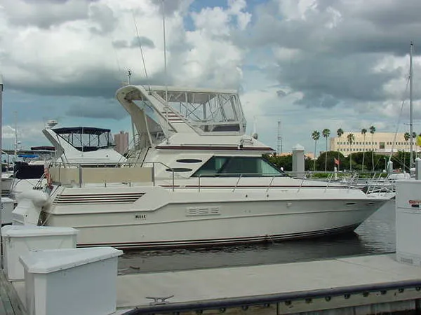 Slide: The Image of Sea Ray Aft Cabin Motoryacht 1986 - 0