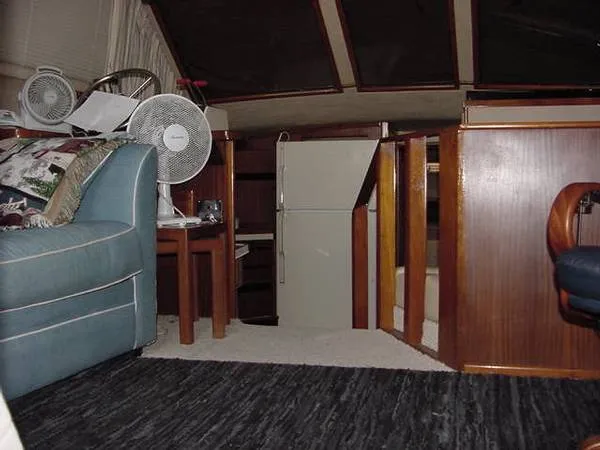 Slide: The Image of Sea Ray Aft Cabin Motoryacht 1986 - 9