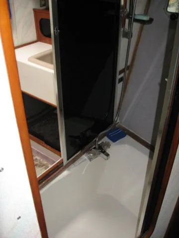 Slide: The Image of Bayliner Motoryacht 1989 - 2