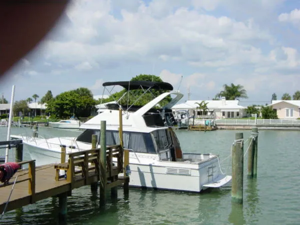 Slide: The Image of Bayliner 3288 Motoryacht 1995 - 0