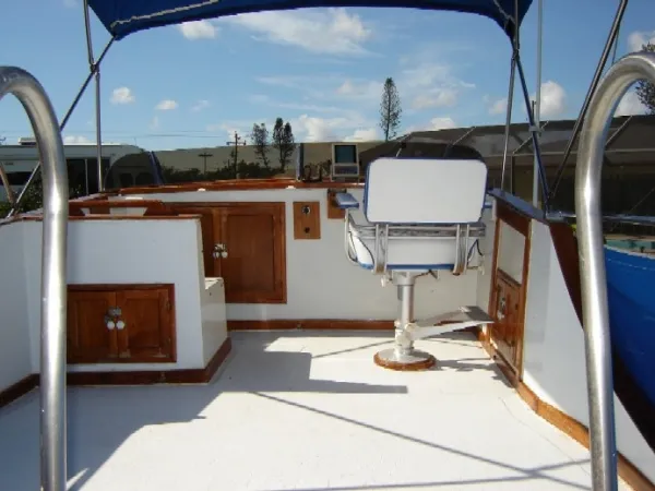 Slide: The Image of Marine Trader Double Cabin 1975 - 4