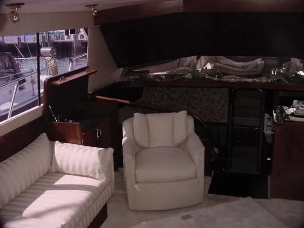 Slide: The Image of Ocean Yachts Sunliner 1983 - 1