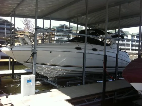Slide: The Image of Sea Ray 280 Sundancer 2002 - 3