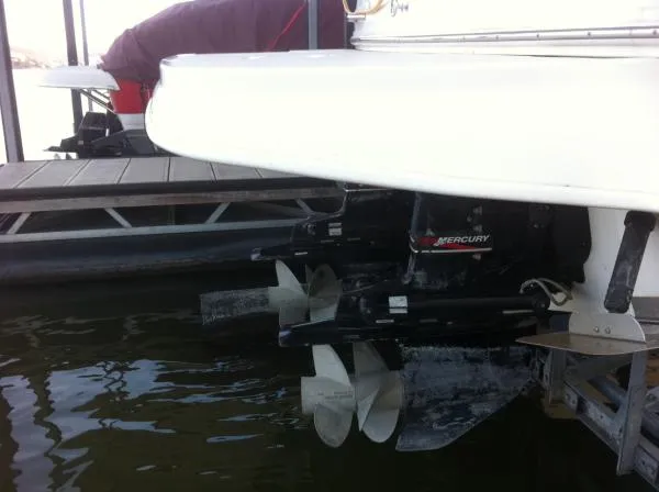 Slide: The Image of Sea Ray 280 Sundancer 2002 - 6