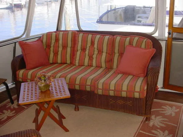 Slide: The Image of Marine Trader Tradewinds 1988 - 5