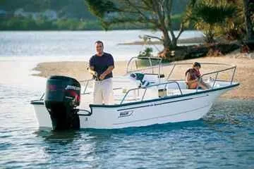 Slide: The Image of Island Trader Motor Sailor 1982 - 3