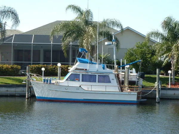 Slide: The Image of Island Gypsy Sedan TRWL 1986 - 0