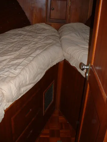 Slide: The Image of Island Gypsy Sedan TRWL 1986 - 10