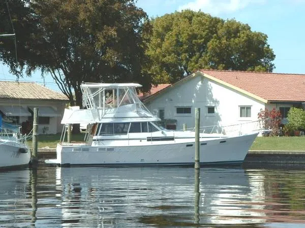 Slide: The Image of Bayliner Motor Yacht 1987 - 0