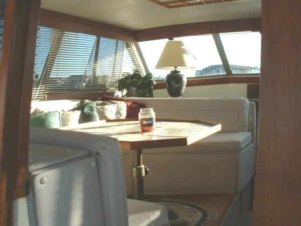 Slide: The Image of Bayliner Motor Yacht 1987 - 2