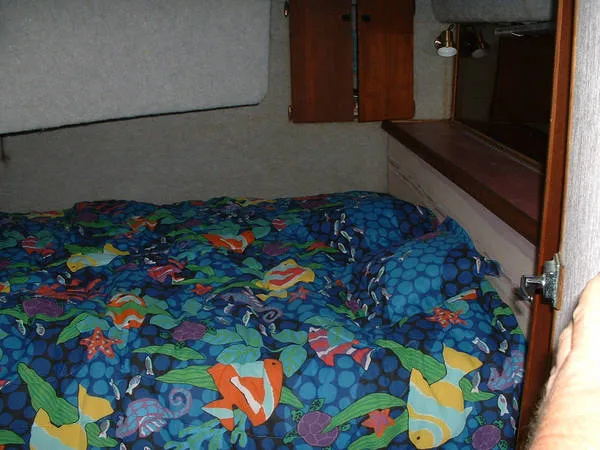 Slide: The Image of Bayliner Motor Yacht 1987 - 4