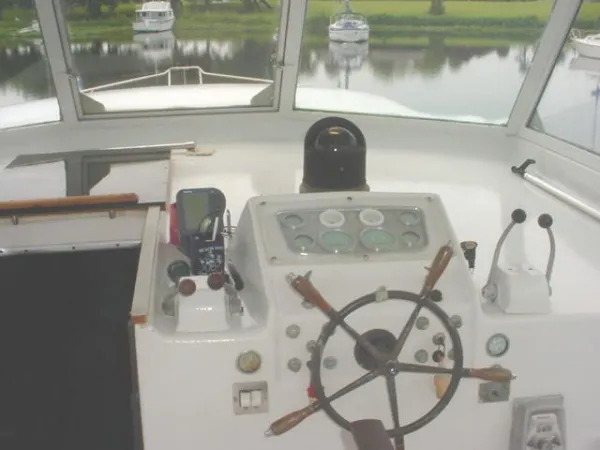 Slide: The Image of Hatteras 41 Double Cabin 1967 - 2