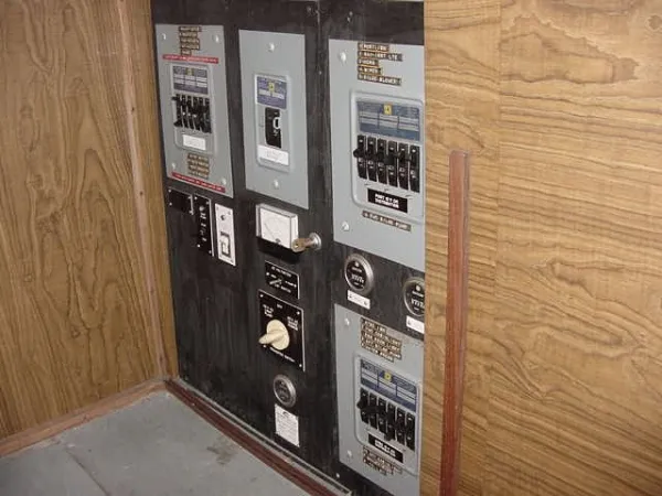 Slide: The Image of Chris-Craft Catalina 1976 - 5