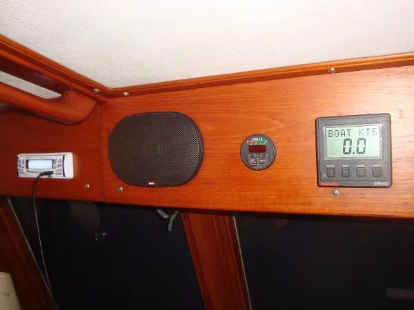 Slide: The Image of DeFever 41 Trawler D/C 1982 - 8