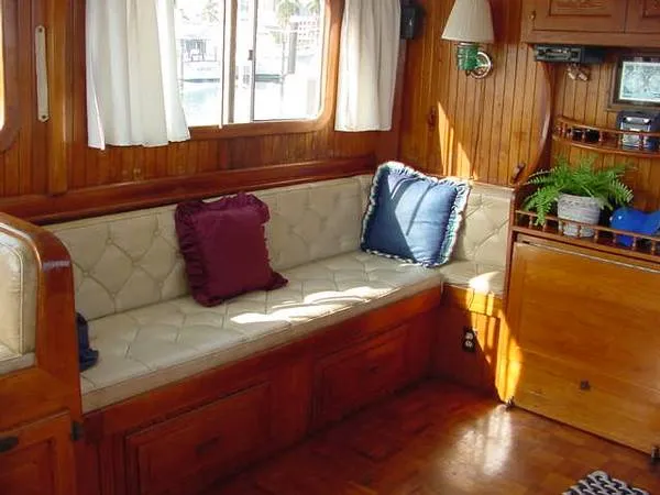 Slide: The Image of Island Trader MOTORSAILER 1980 - 3