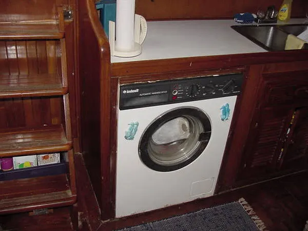Slide: The Image of Island Trader MOTORSAILER 1980 - 7