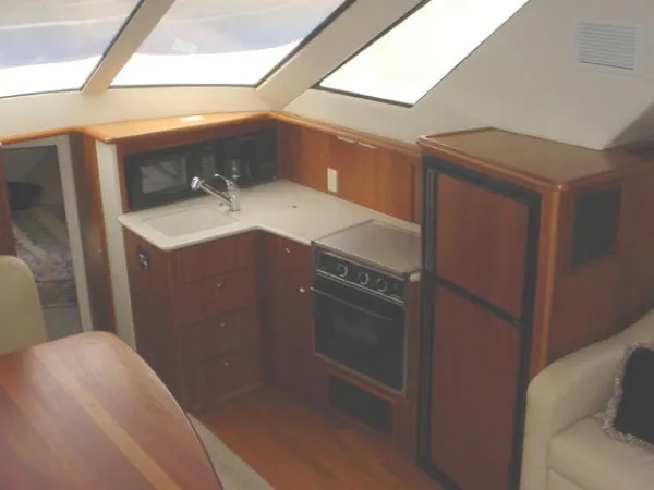 Slide: The Image of Silverton 352 Motor Yacht 2002 - 7