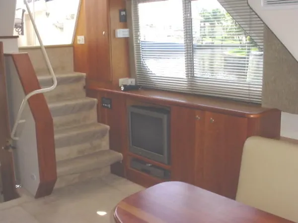 Slide: The Image of Silverton 352 Motor Yacht 2002 - 9