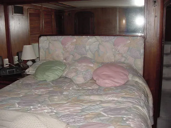 Slide: The Image of Gulfstar Motoryacht 1986 - 6