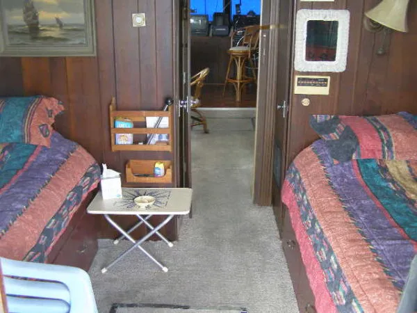 Slide: The Image of Pearson Portsmouth Motoryacht 1971 - 5