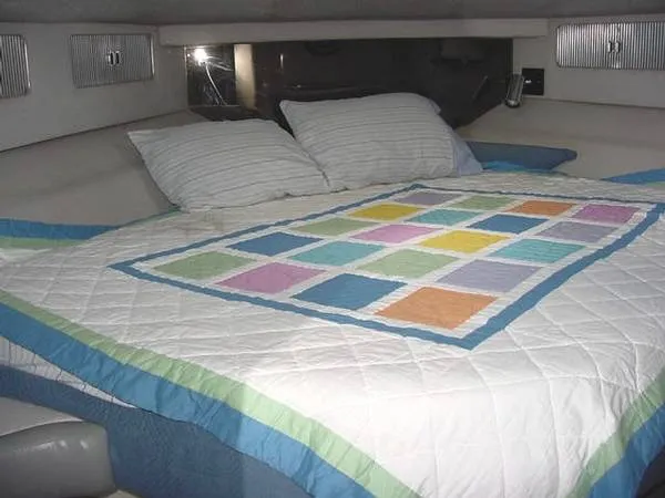 Slide: The Image of Sea Ray Convertible 1988 - 5