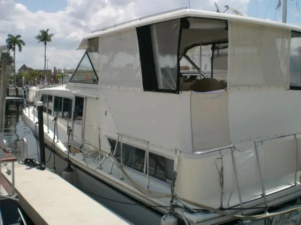 Slide: The Image of Chris-Craft 38 Catalina 1985 - 0