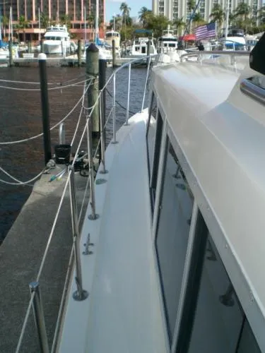 Slide: The Image of Chris-Craft 38 Catalina 1985 - 6
