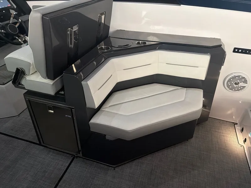 Slide: The Image of Cobalt A36 2020 - 12